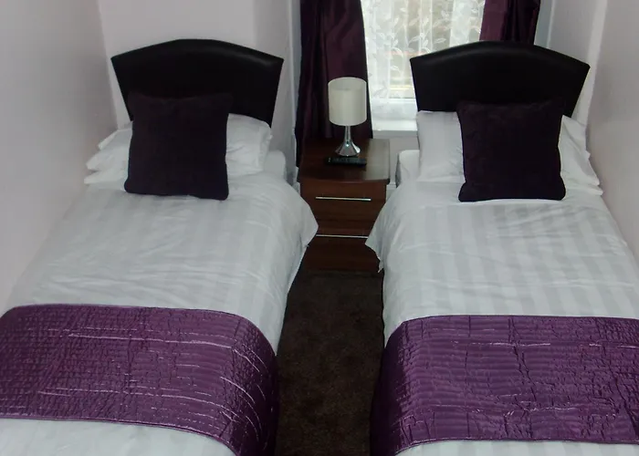 Farnham Hotel